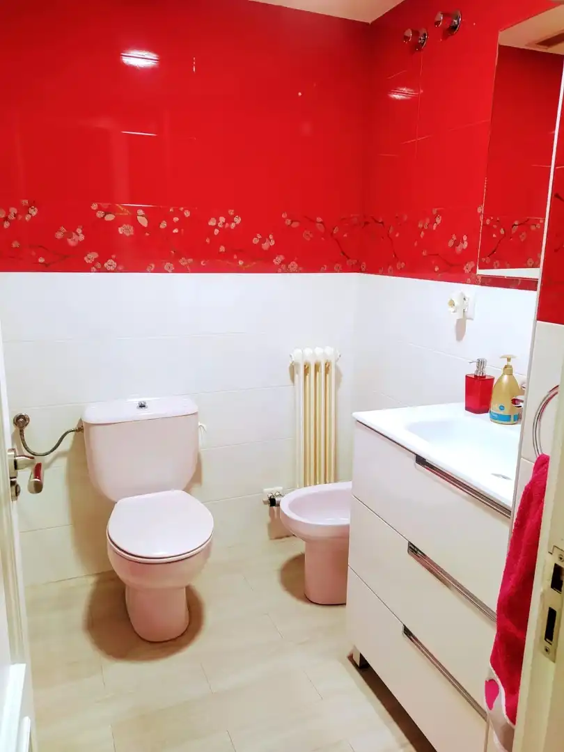 Piso en venta en Paseo Salamanca, 81, El Soto Baño de Piso en venta en León Capital con Calefacción, Jardín privado y Parquet