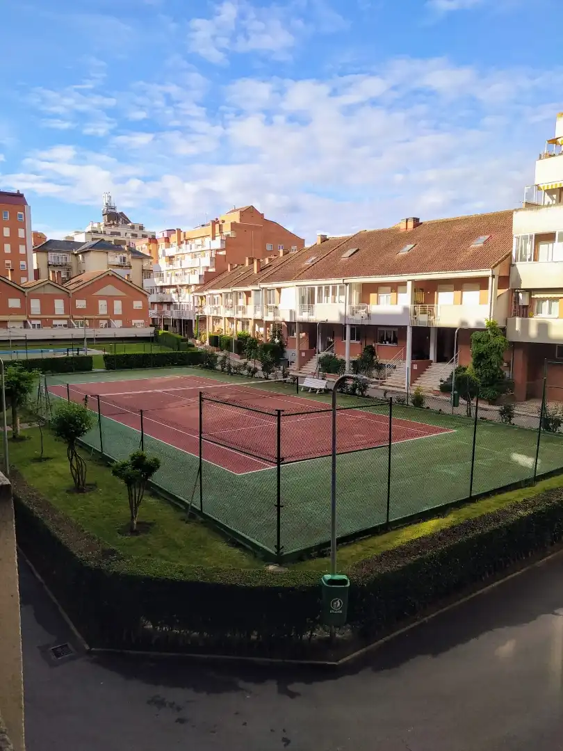 Piso en venta en Paseo Salamanca, 81, El Soto Terraza de Piso en venta en León Capital con Calefacción, Jardín privado y Parquet