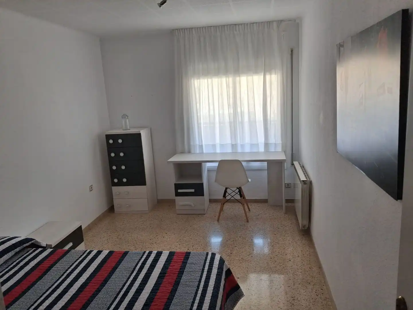 Flat for rent in Carrer de l'Alcalde Joan Bertran, 30, Ponent Bedroom of Flat for rent in Reus with Heating, Furnished and Balcony