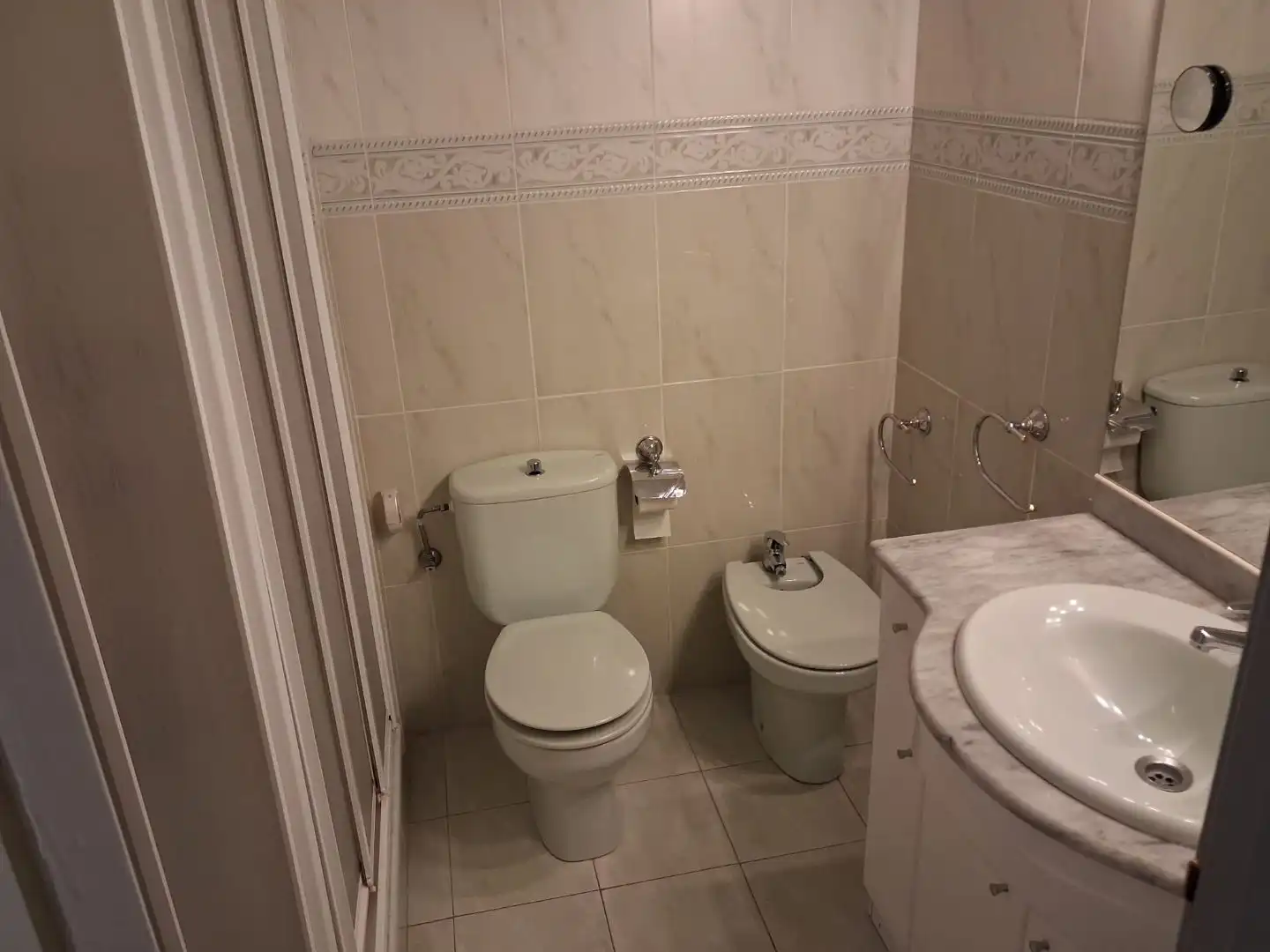 Flat for rent in Carrer de l'Alcalde Joan Bertran, 30, Ponent Bathroom of Flat for rent in Reus with Heating, Furnished and Balcony