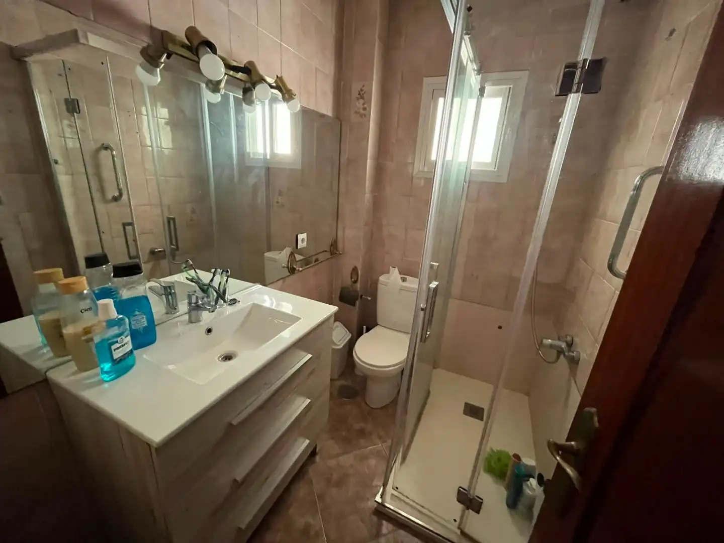 Flat for rent in Calle Campo Madre de Dios, 12, Fuensanta- Arcángel Bathroom of Flat for rent in Córdoba with Air Conditioner, Storage room and Furnished