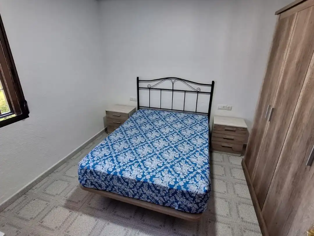 Flat for rent in Calle Algeciras, 21, Sector Sur Bedroom of Flat for rent in Córdoba with Air Conditioner and Furnished