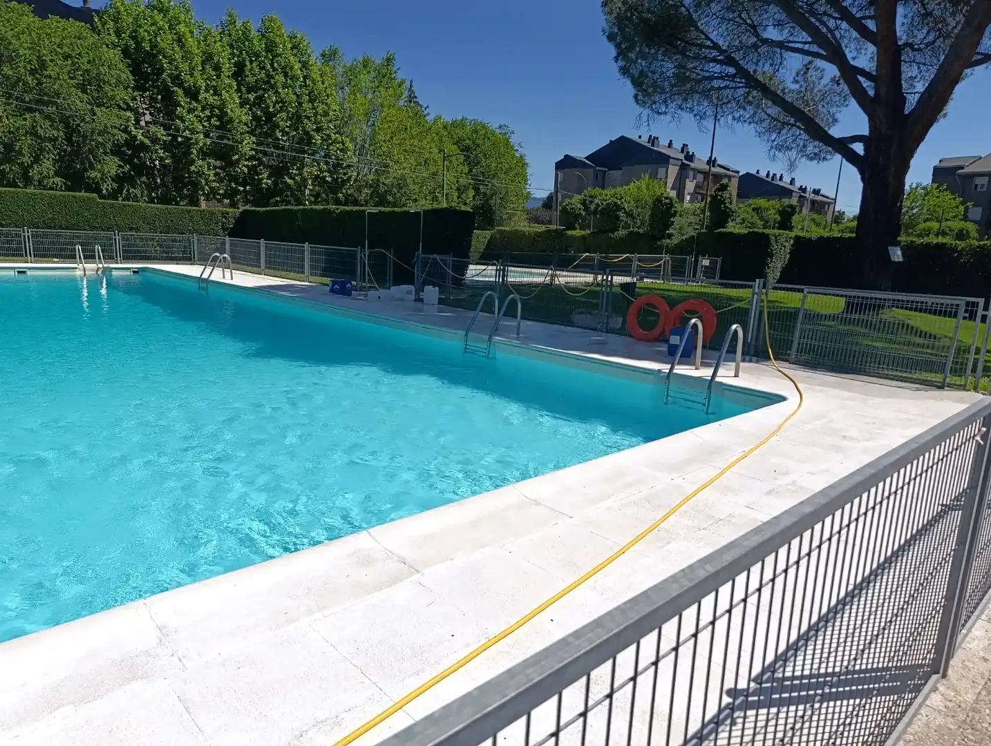 Schwimmbecken von Wohnung zur Miete in Guadarrama mit Heizung, Privatgarten und Terrasse
