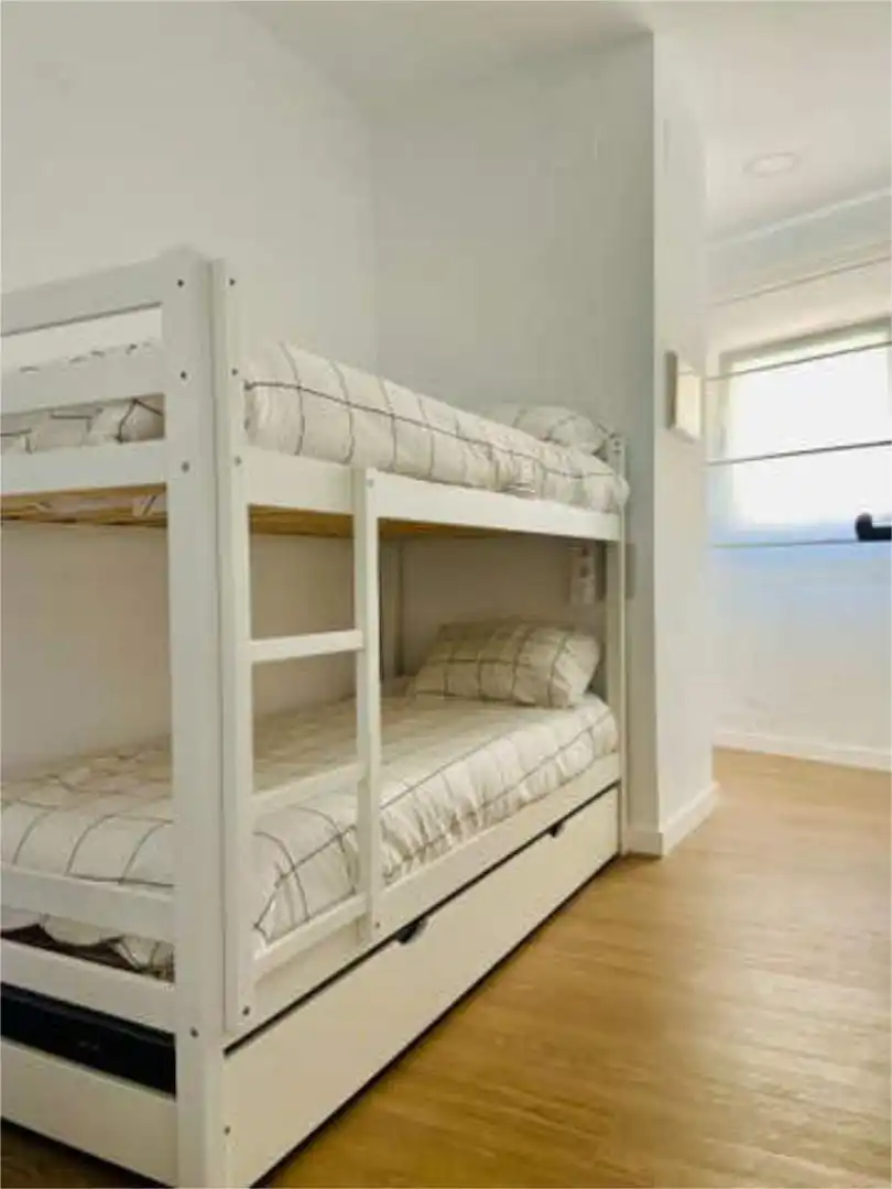 Apartamento en venta en Las Redes Habitación de Apartamento en venta en El Puerto de Santa María con Terraza, Trastero y Amueblado