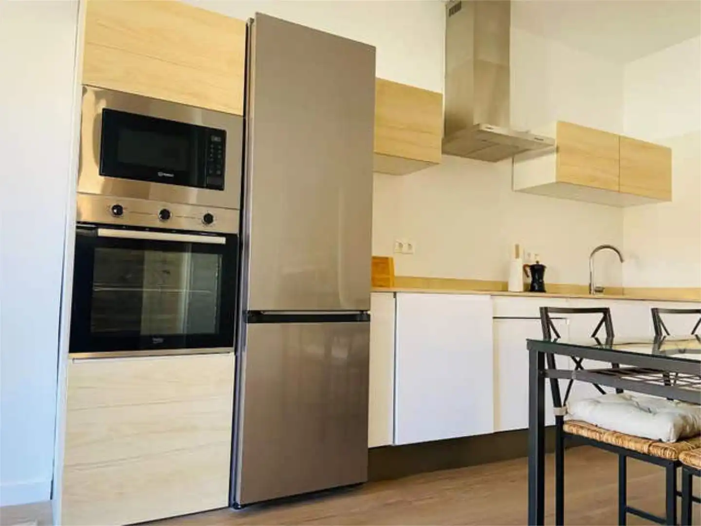 Apartamento en venta en Las Redes Cocina de Apartamento en venta en El Puerto de Santa María con Terraza, Trastero y Amueblado