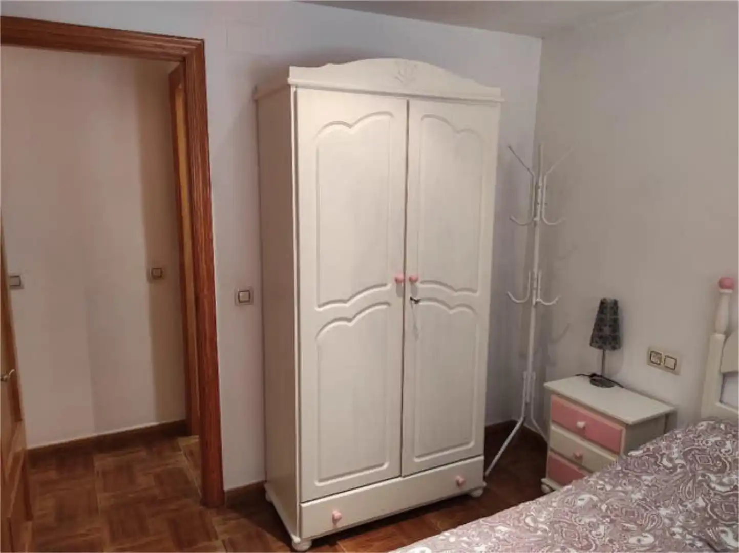 Schlafzimmer von Wohnung zur Miete in Linares de Mora