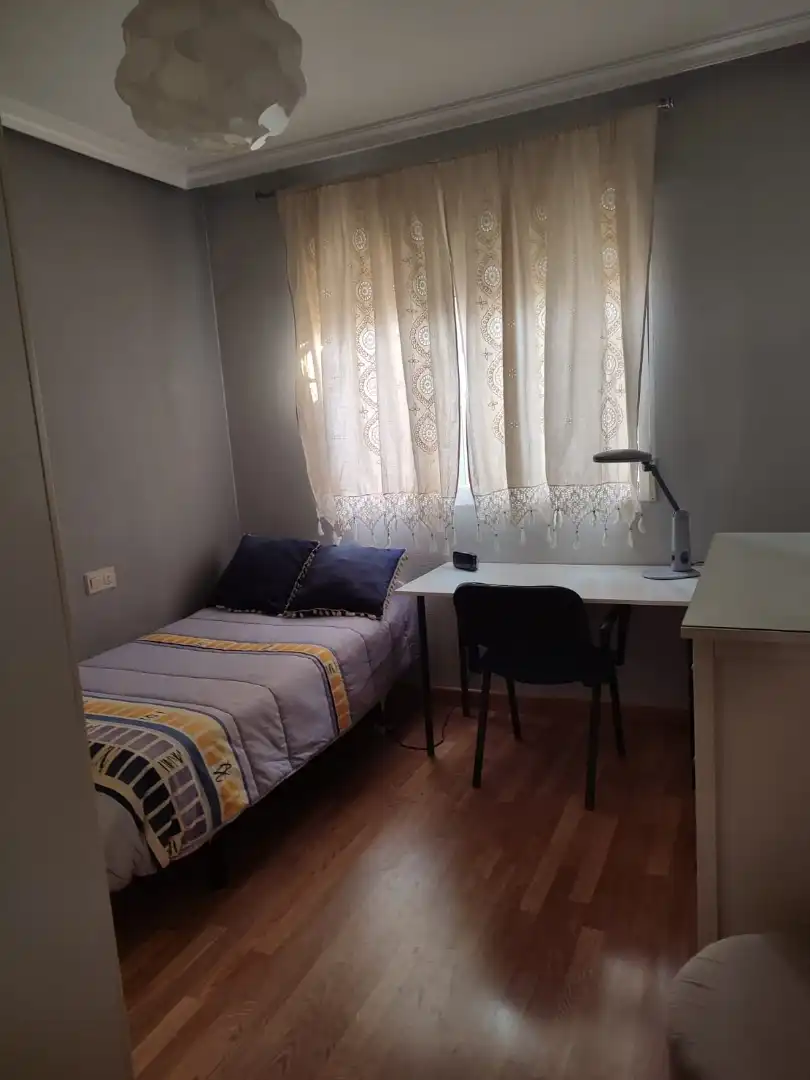 Room in Calle Pp Zb Ñr 2, 37, La Ñora Bedroom of Flat for share in Murcia with Air Conditioner, Heating and Parquet flooring