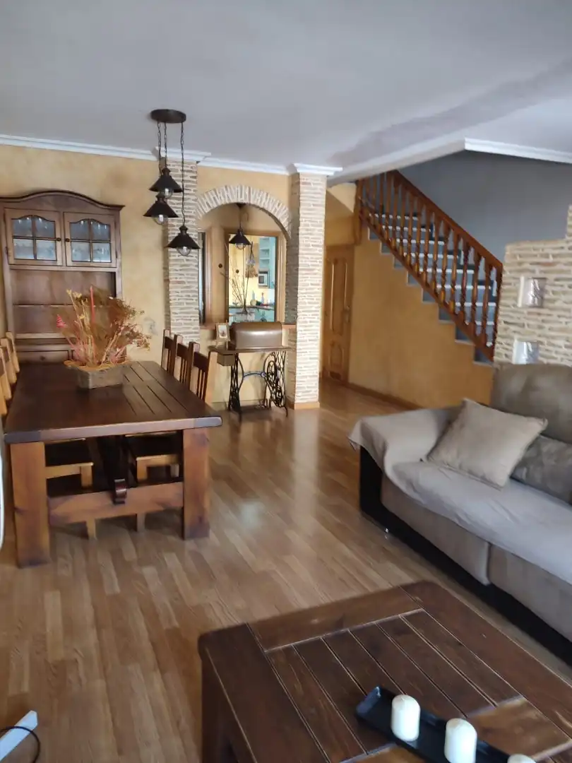 Room in Calle Pp Zb Ñr 2, 37, La Ñora Dining room of Flat for share in Murcia with Air Conditioner, Heating and Parquet flooring