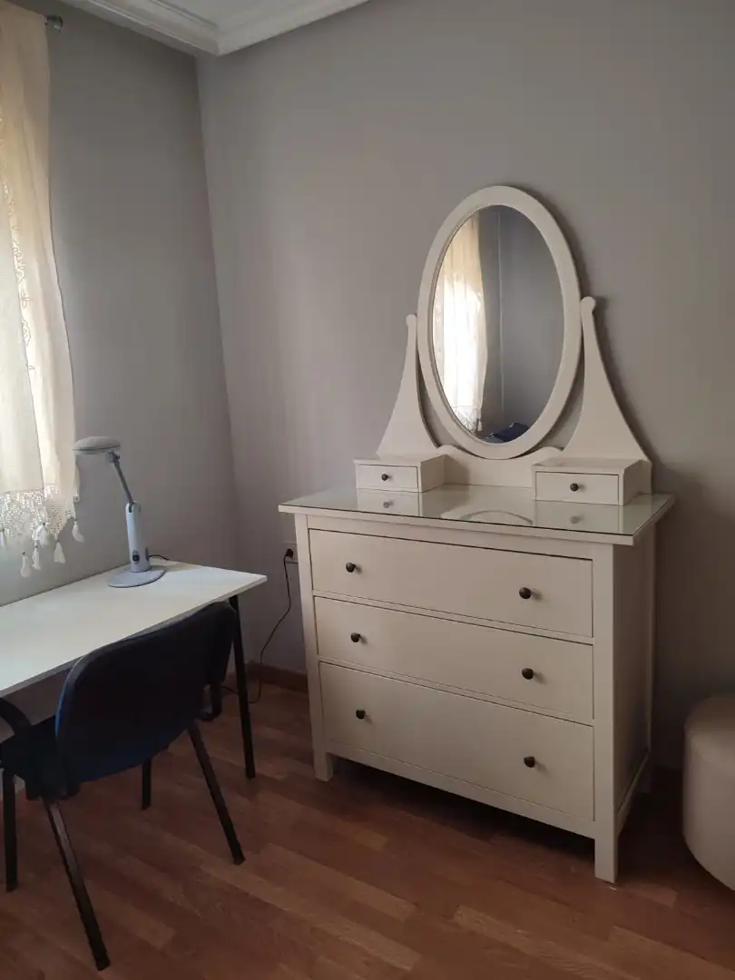Room in Calle Pp Zb Ñr 2, 37, La Ñora Bedroom of Flat for share in Murcia with Air Conditioner, Heating and Parquet flooring