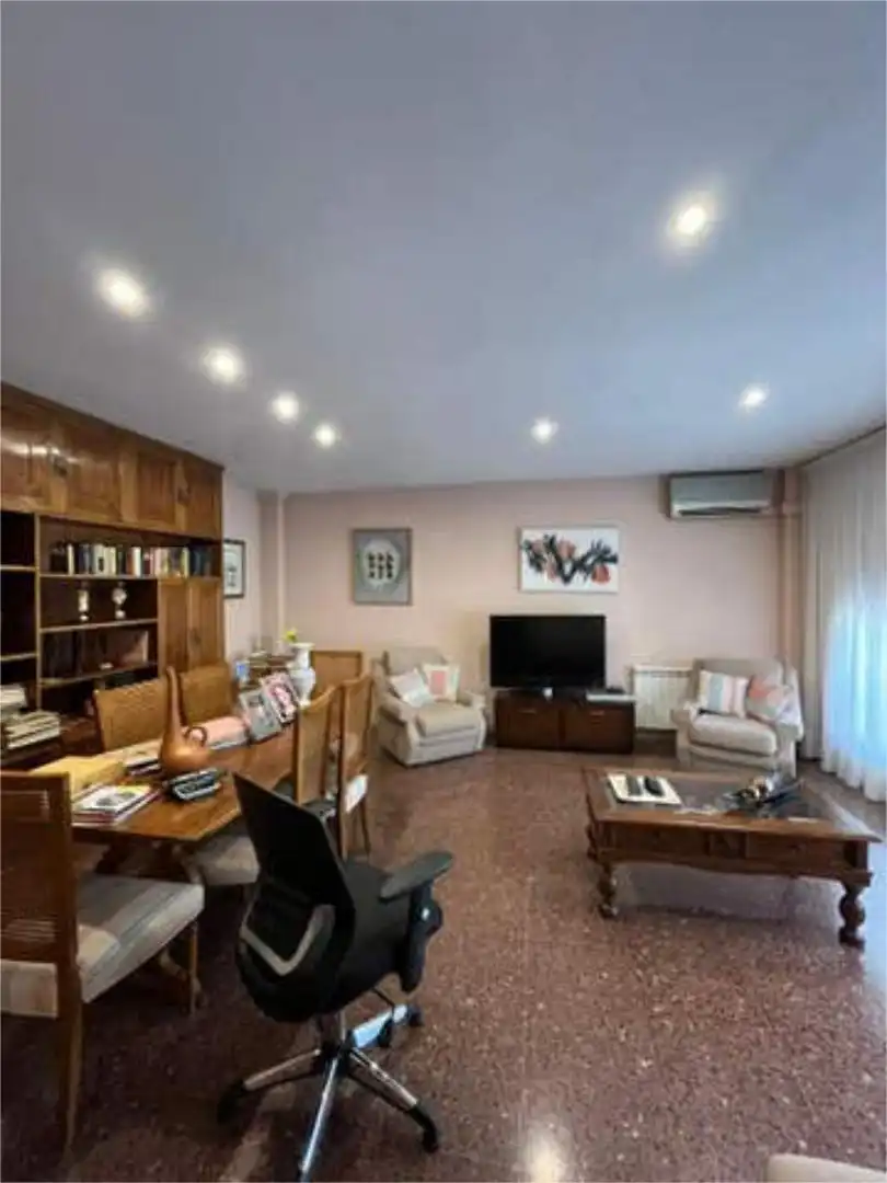Wohnung zur Miete in Rambla Ferran Wohnzimmer von Wohnung zur Miete in Lleida mit Terrasse, Möbliert und Haustiere erlaubt