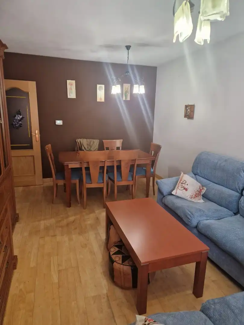 Zimmer in Calle Ocarina, 14, Hospital Nuevo Zimmer in Calle Ocarina, 14, Hospital Nuevo