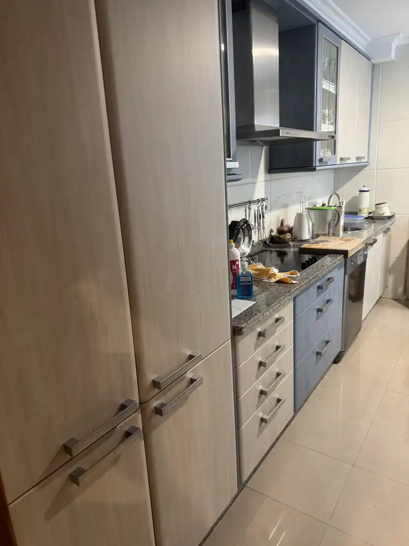 Cuina de Pis en venda en Pontevedra Capital  amb Calefacció, Parquet i Traster