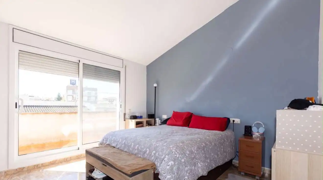 Wohnung zum Verkauf in Carrer Sant Miquel, 115, Deltebre Schlafzimmer von Wohnung zum Verkauf in Deltebre mit Klimaanlage, Terrasse und Balkon