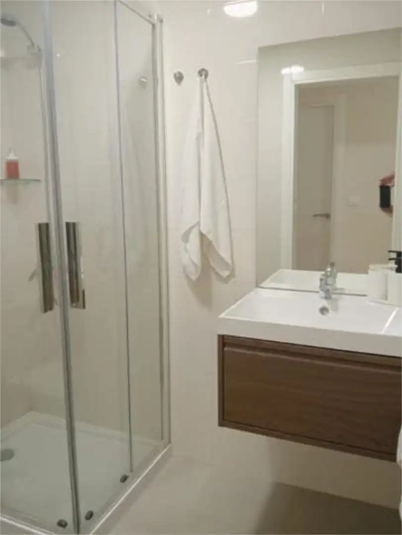 Bathroom of Apartments for rent in Laxe  with Heating and Furnished