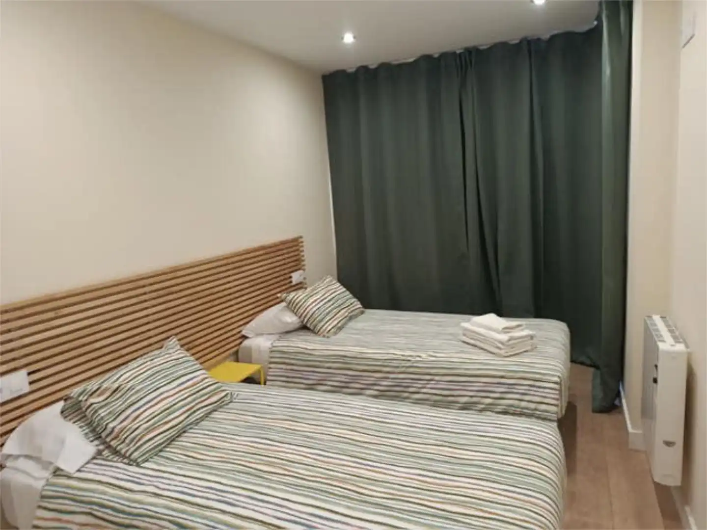 Habitación de Apartamento de alquiler en Laxe con Calefacción y Amueblado