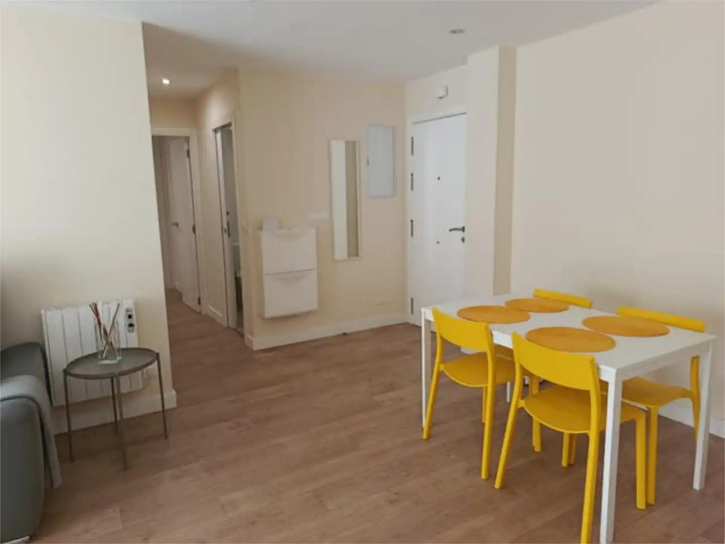 Comedor de Apartamento de alquiler en Laxe con Calefacción y Amueblado