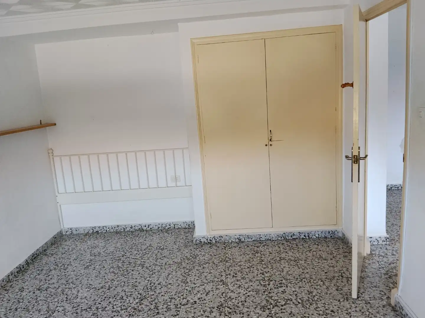 Flat for sale in Cartagena  with Air Conditioner