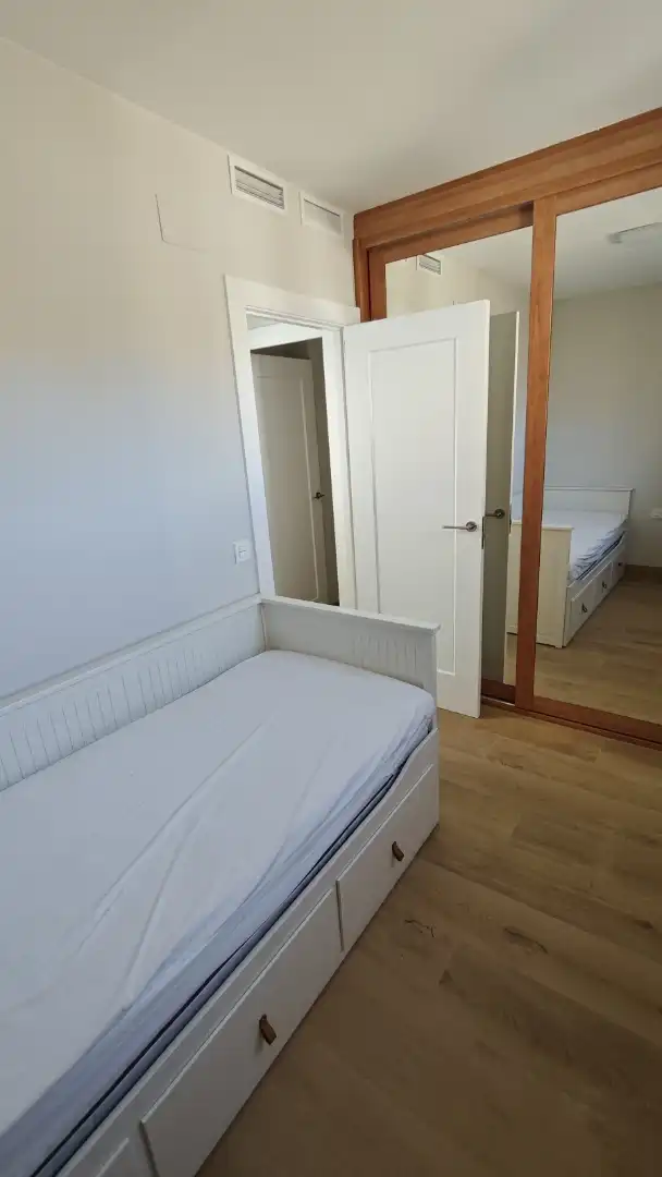 Flat for rent in Calle del Coso, 88, Paseo Independencia Bedroom of Flat for rent in Zaragoza Capital with Air Conditioner