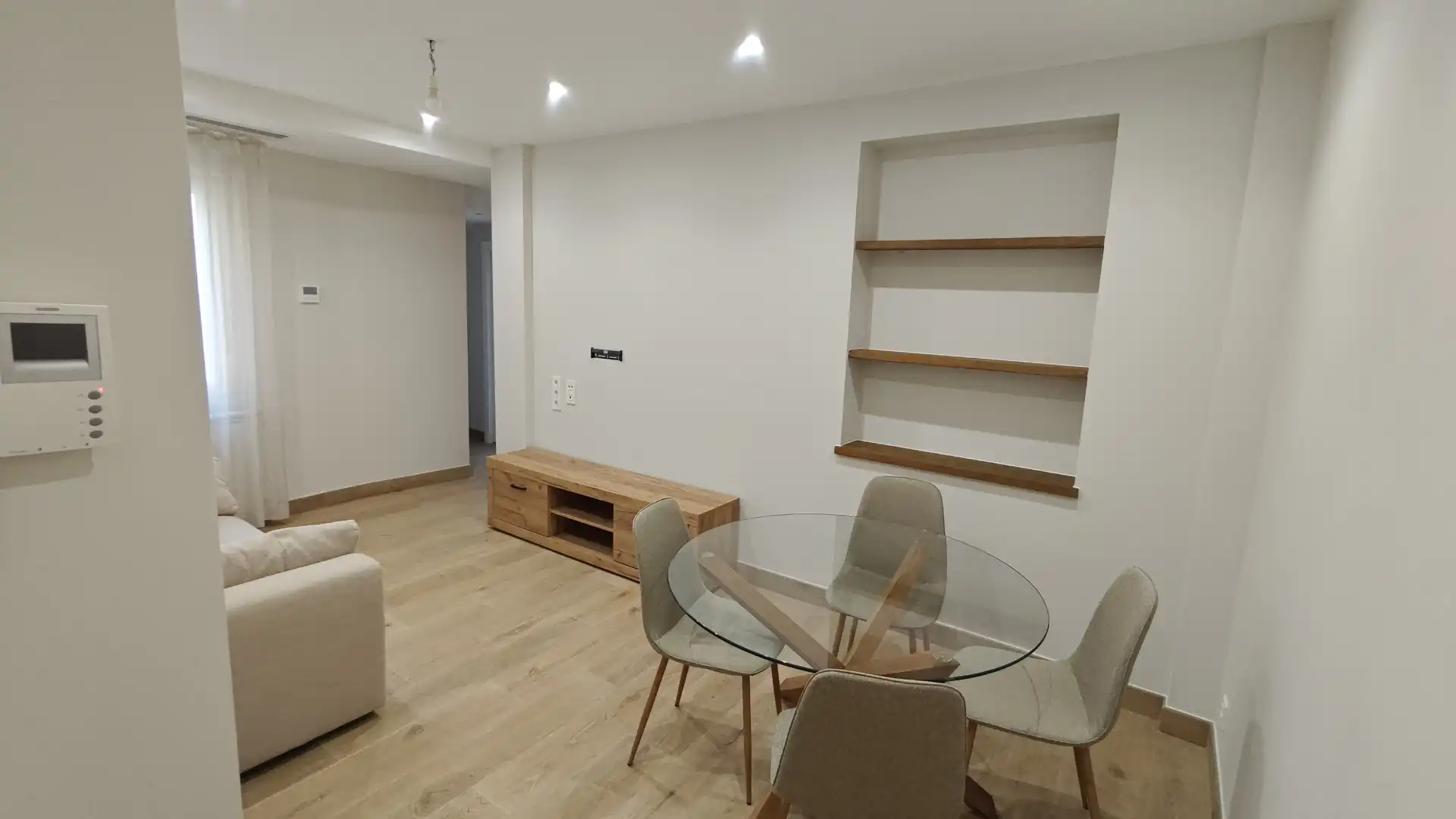 Flat for rent in Calle del Coso, 88, Paseo Independencia Living room of Flat for rent in Zaragoza Capital with Air Conditioner