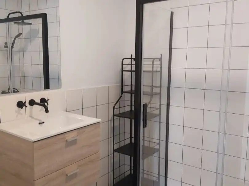 Baño de Piso de alquiler en Sevilla con Aire acondicionado, Parquet y Terraza