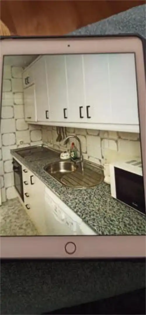 Apartament de lloguer a Chullera Cuina de Apartament de lloguer en Manilva amb Jardí privat, Terrassa i Piscina