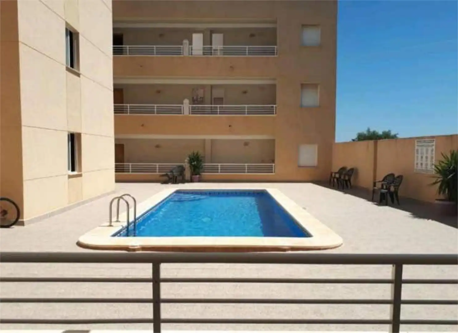 Piscina de Apartament de lloguer en Los Montesinos amb Piscina