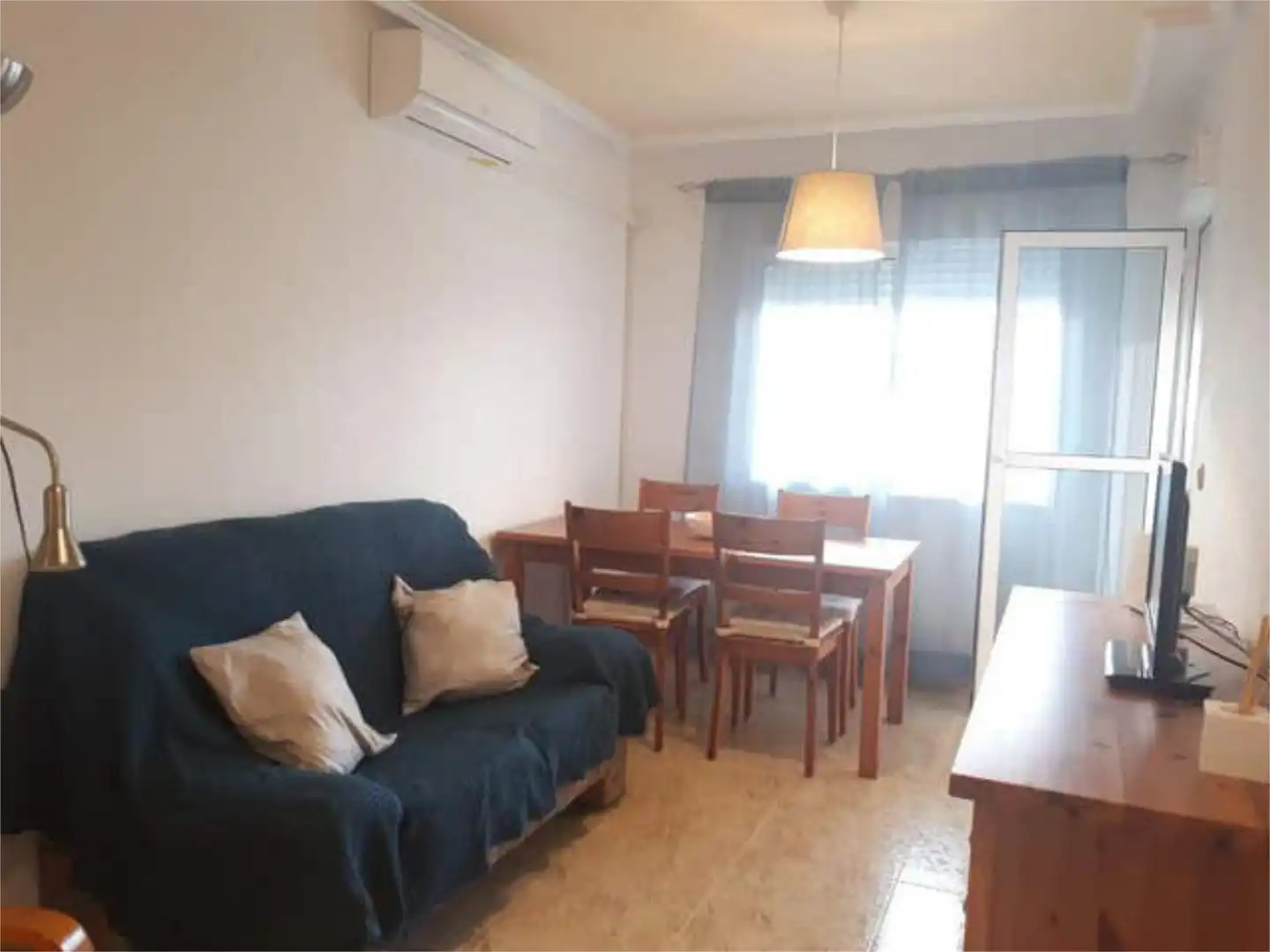 Sala d'estar de Apartament de lloguer en Los Montesinos amb Piscina