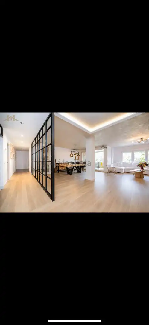 Comedor de Piso en venta en Pozuelo de Alarcón con Aire acondicionado, Calefacción y Jardín privado