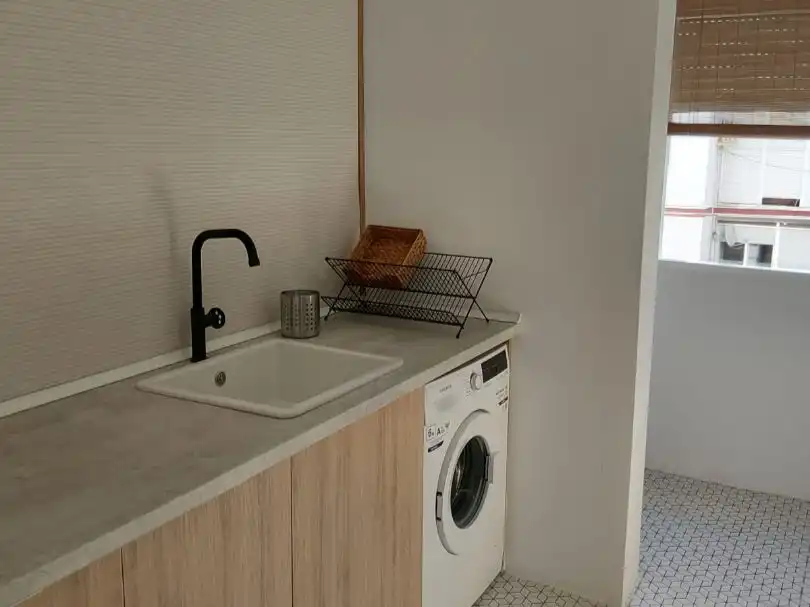 Cocina de Piso de alquiler en Sevilla con Aire acondicionado, Parquet y Terraza
