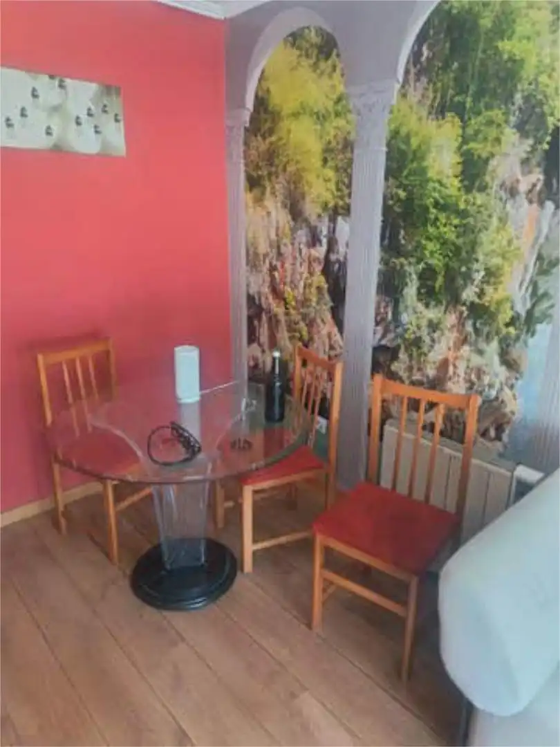 Menjador de Apartament de lloguer en Leiro amb Jardí privat i Traster
