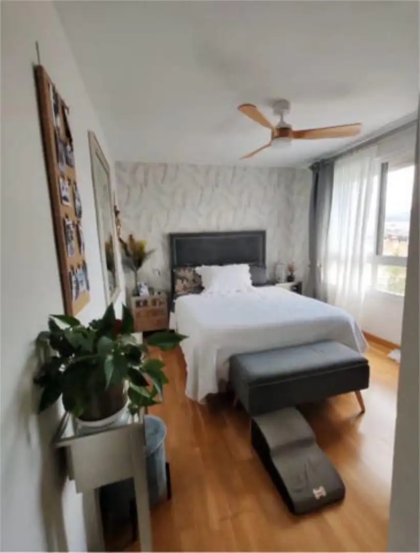 Einfamilien-Reihenhaus zum Verkauf in Camino de los Neveros - Serrallo Schlafzimmer von Einfamilien-Reihenhaus zum Verkauf in Granada mit Heizung, Privatgarten und Terrasse
