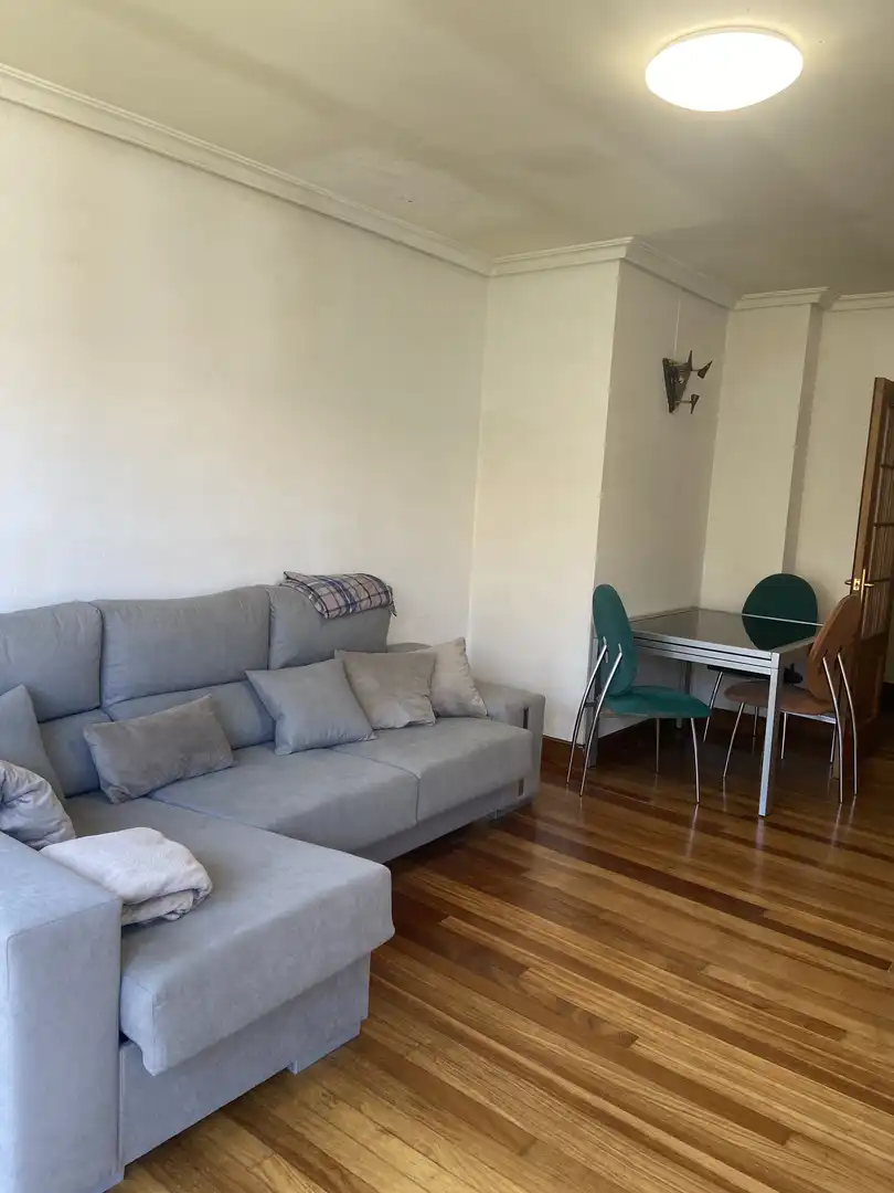 Piso de alquiler en Calle Juan García Gato, 1, Haro Sala de estar de Piso de alquiler en Haro con Calefacción, Parquet y Amueblado