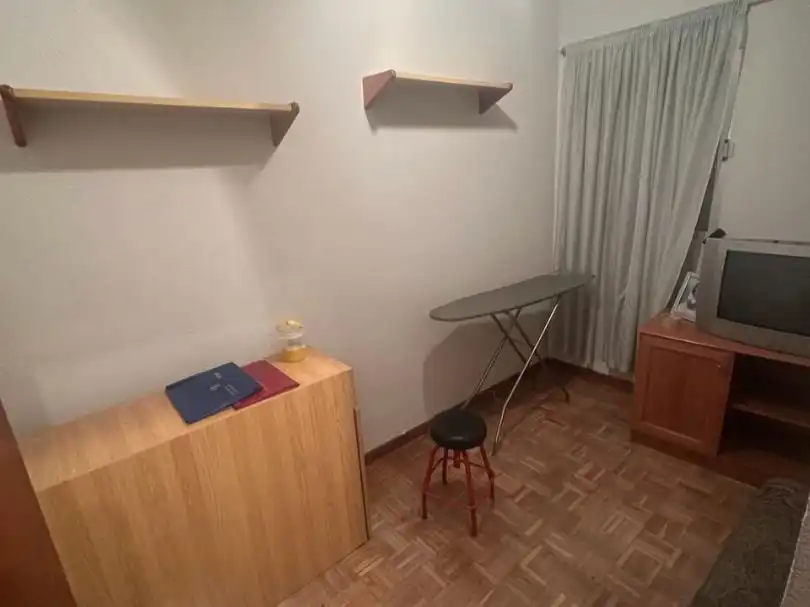 Habitación de Piso en venta en Madrid con Terraza