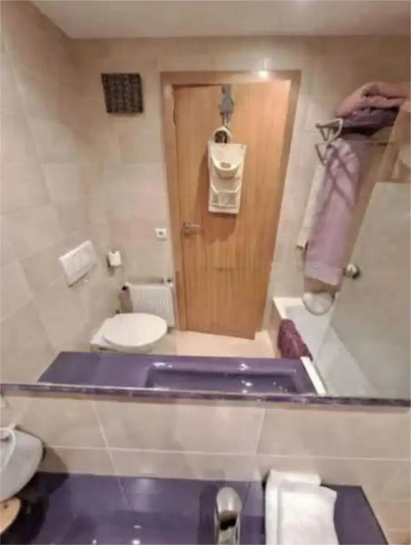 Piso en venta en Buztintxuri Baño de Piso en venta en Pamplona / Iruña con Terraza