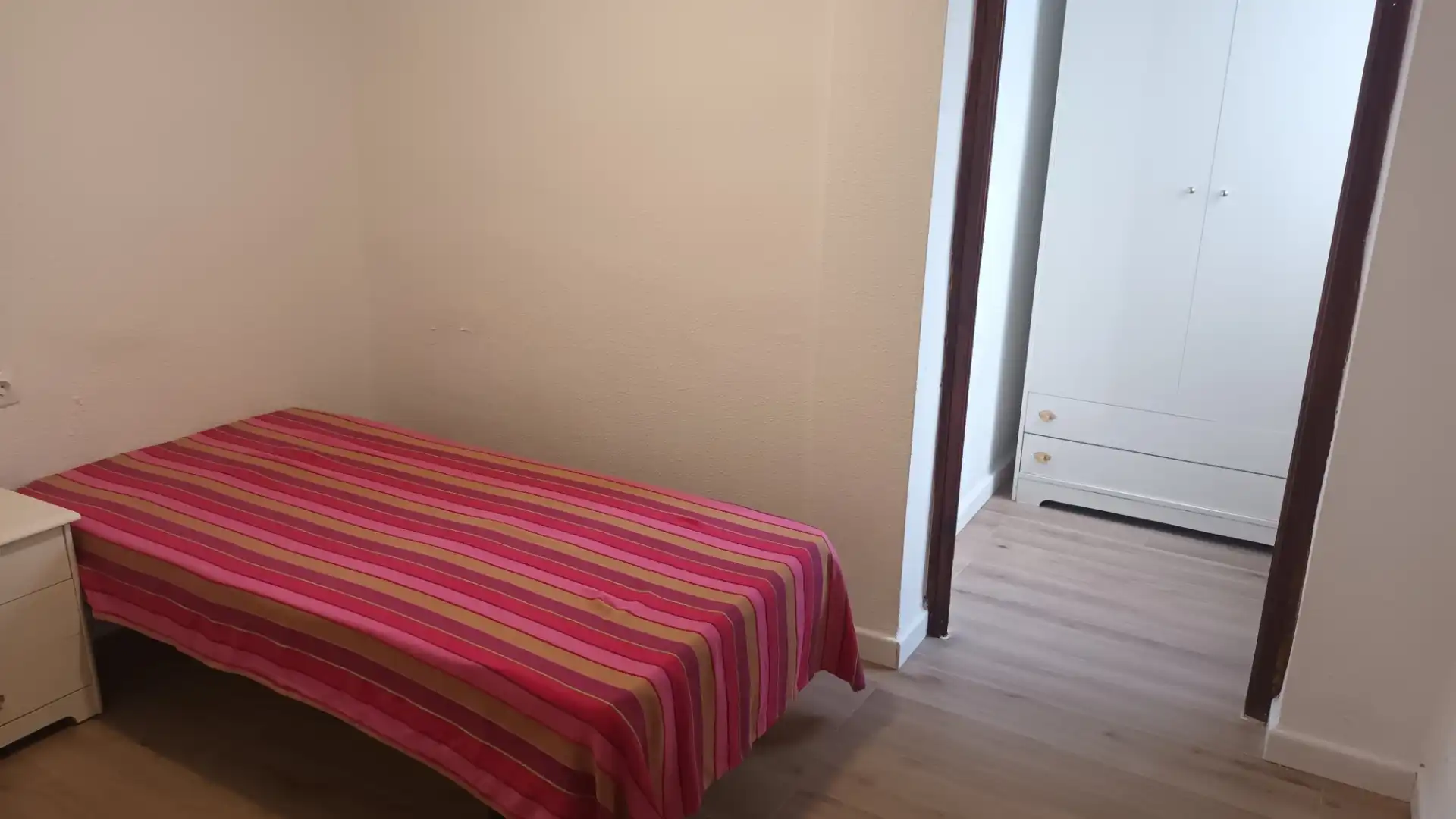 Dachboden zur Miete in Avinguda del País Valencià, 15, Alaquàs Dachboden zur Miete in Avinguda del País Valencià, 15, Alaquàs