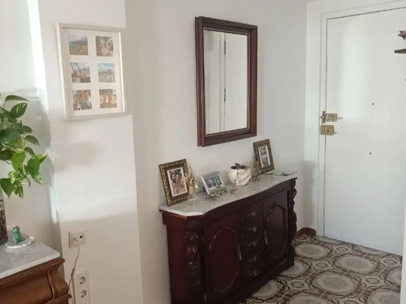 Piso en venta en Calle Doctor José Altolaguirre, 4, Vista Alegre - Parque Cruz Conde Piso en venta en Calle Doctor José Altolaguirre, 4, Vista Alegre - Parque Cruz Conde
