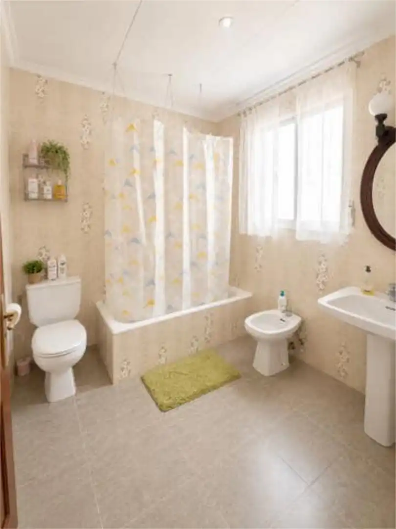 Bathroom of Apartments for rent in Miramar  with Heating, Private garden and Terrace