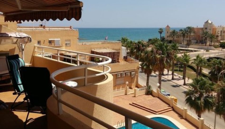 Piso en venta en Calle Sueca, 3, Tavernes de la Valldigna, Valencia - imagen 1 Foto 1 de Piso en venta en Calle Sueca, 3, Tavernes de la Valldigna, Valencia
