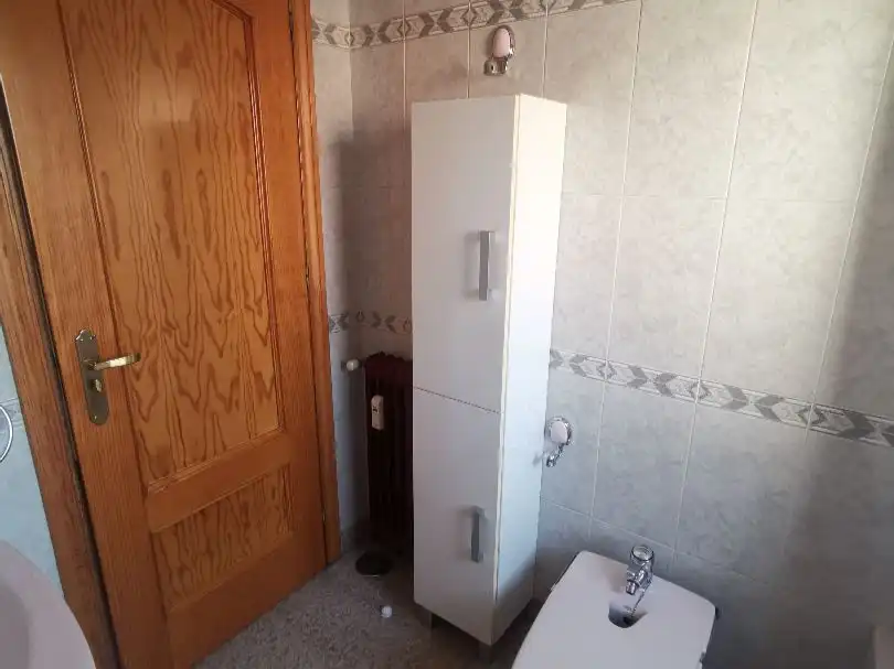 Apartament de lloguer a Calle de Coslada, 18, Guindalera Bany de Apartament de lloguer en Madrid Capital amb Balcó
