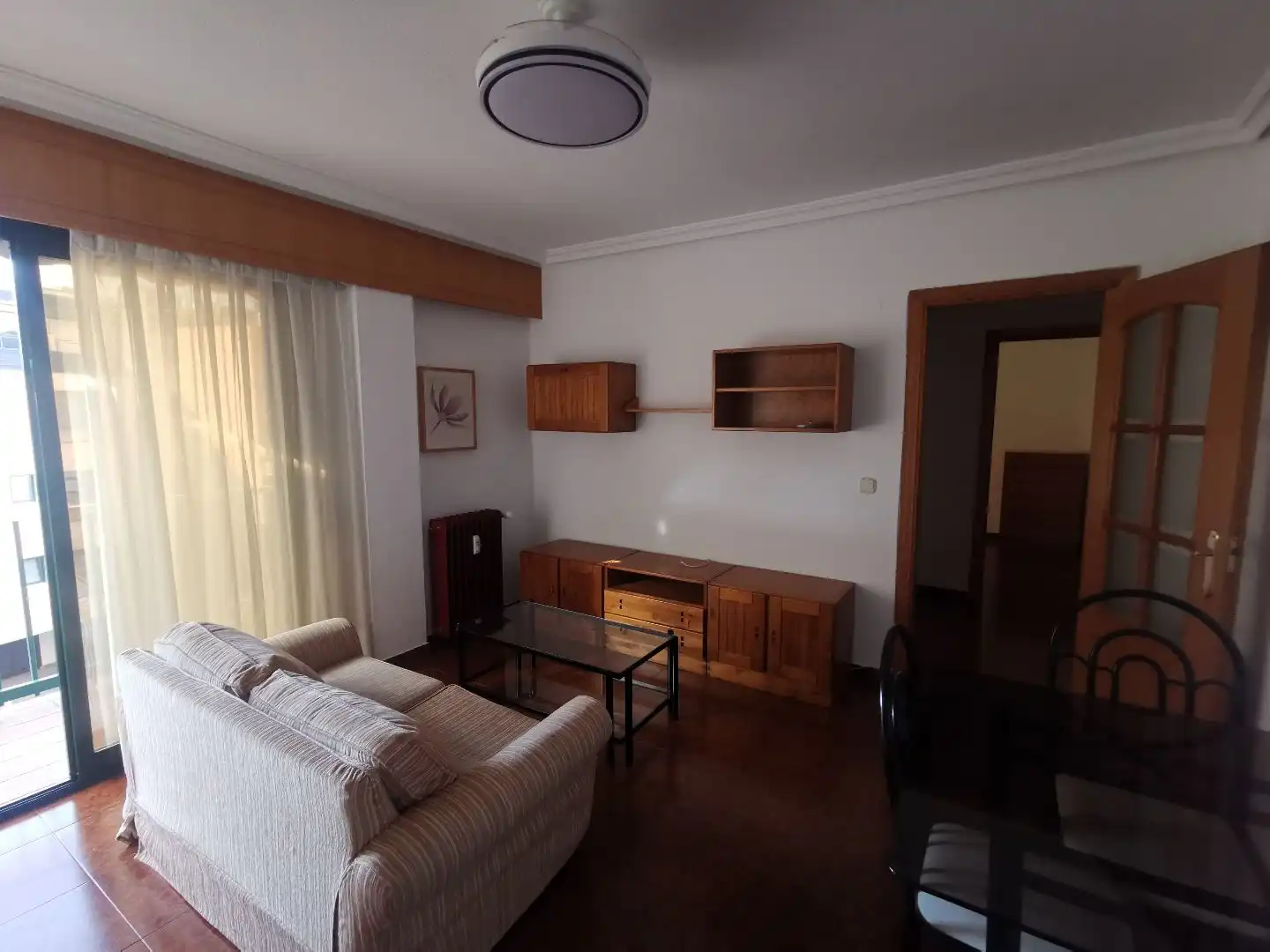 Apartament de lloguer a Calle de Coslada, 18, Guindalera Sala d'estar de Apartament de lloguer en Madrid Capital amb Balcó