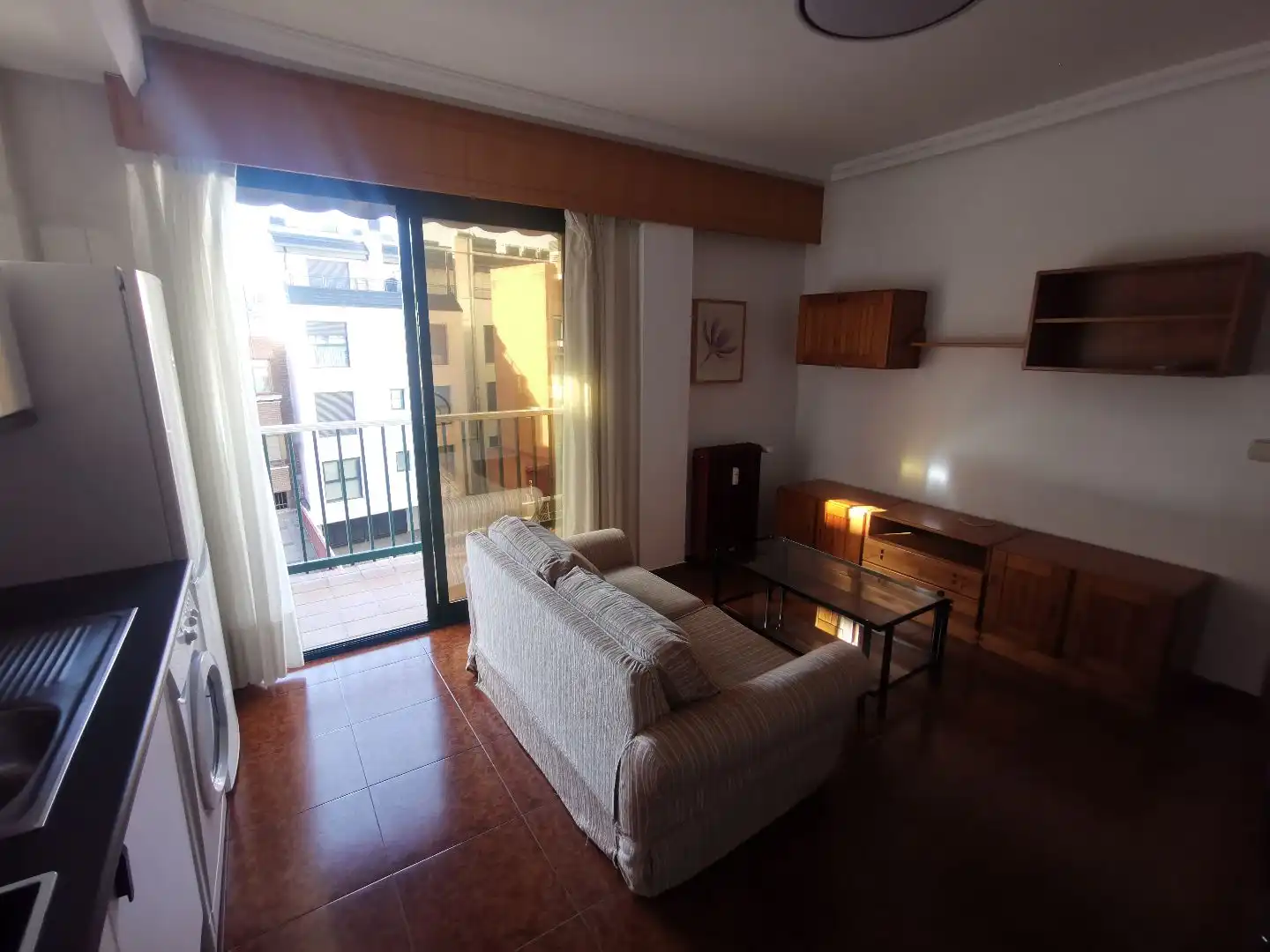 Apartament de lloguer a Calle de Coslada, 18, Guindalera Sala d'estar de Apartament de lloguer en Madrid Capital amb Balcó