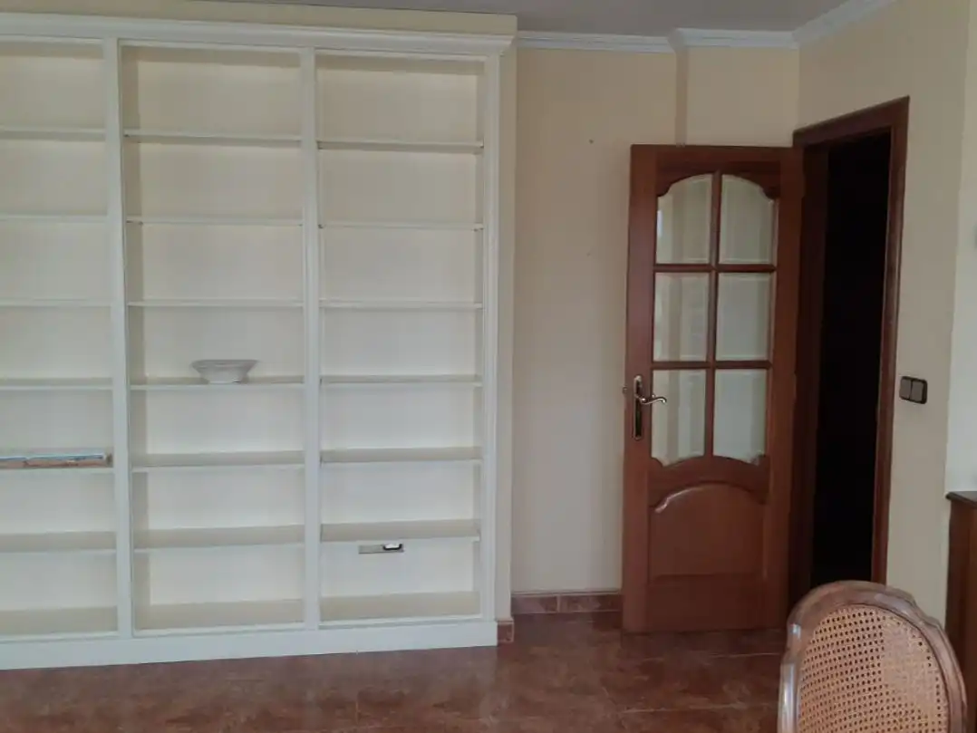 Room in Avenida Esteiro, 43, Centro Room in Avenida Esteiro, 43, Centro