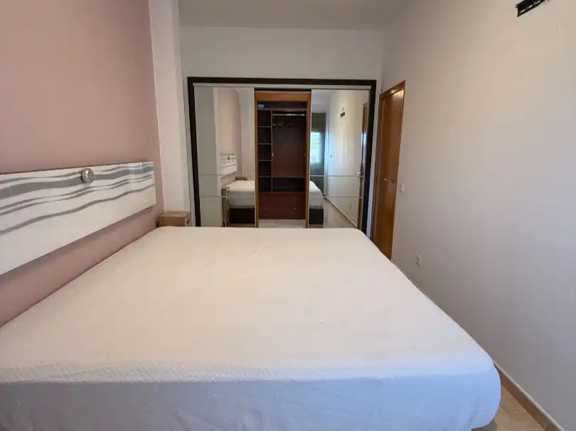 Pis de lloguer a Calle Escultor Plácido Fleitas, 103, Las Mesas - El Toscón Dormitori de Pis de lloguer en Las Palmas de Gran Canaria amb Aire condicionat, Calefacció i Terrassa