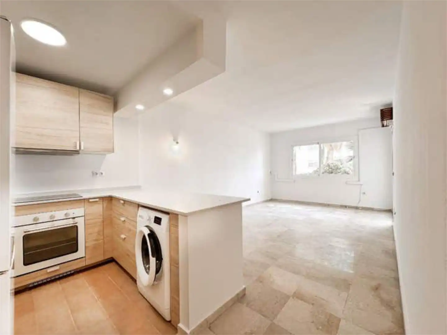 Apartments for sale in Puerto de Estepona Kitchen of Apartments for sale in Estepona with Terrace and Swimming Pool