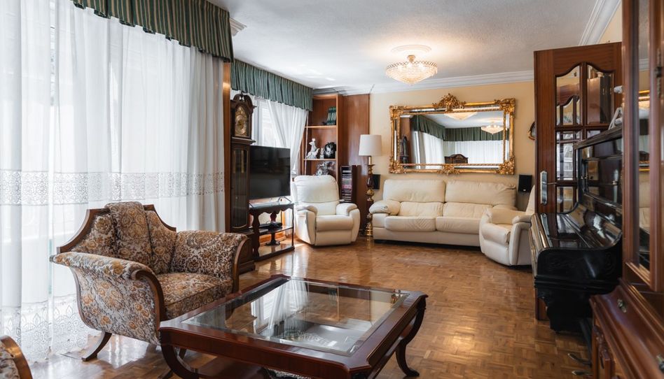 Piso en venta en Calle General Narváez, 3, Camino de Ronda, Granada Capital - imagen 1 Foto 1 de Piso en venta en Calle General Narváez, 3, Camino de Ronda, Granada Capital