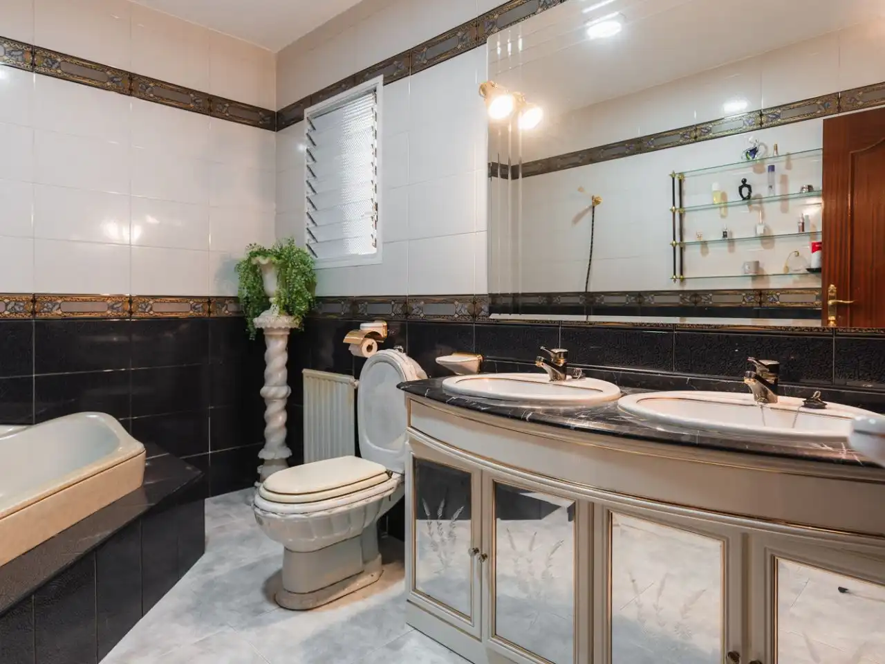 Piso en venta en Calle General Narváez, 3, Camino de Ronda Piso en venta en Calle General Narváez, 3, Camino de Ronda