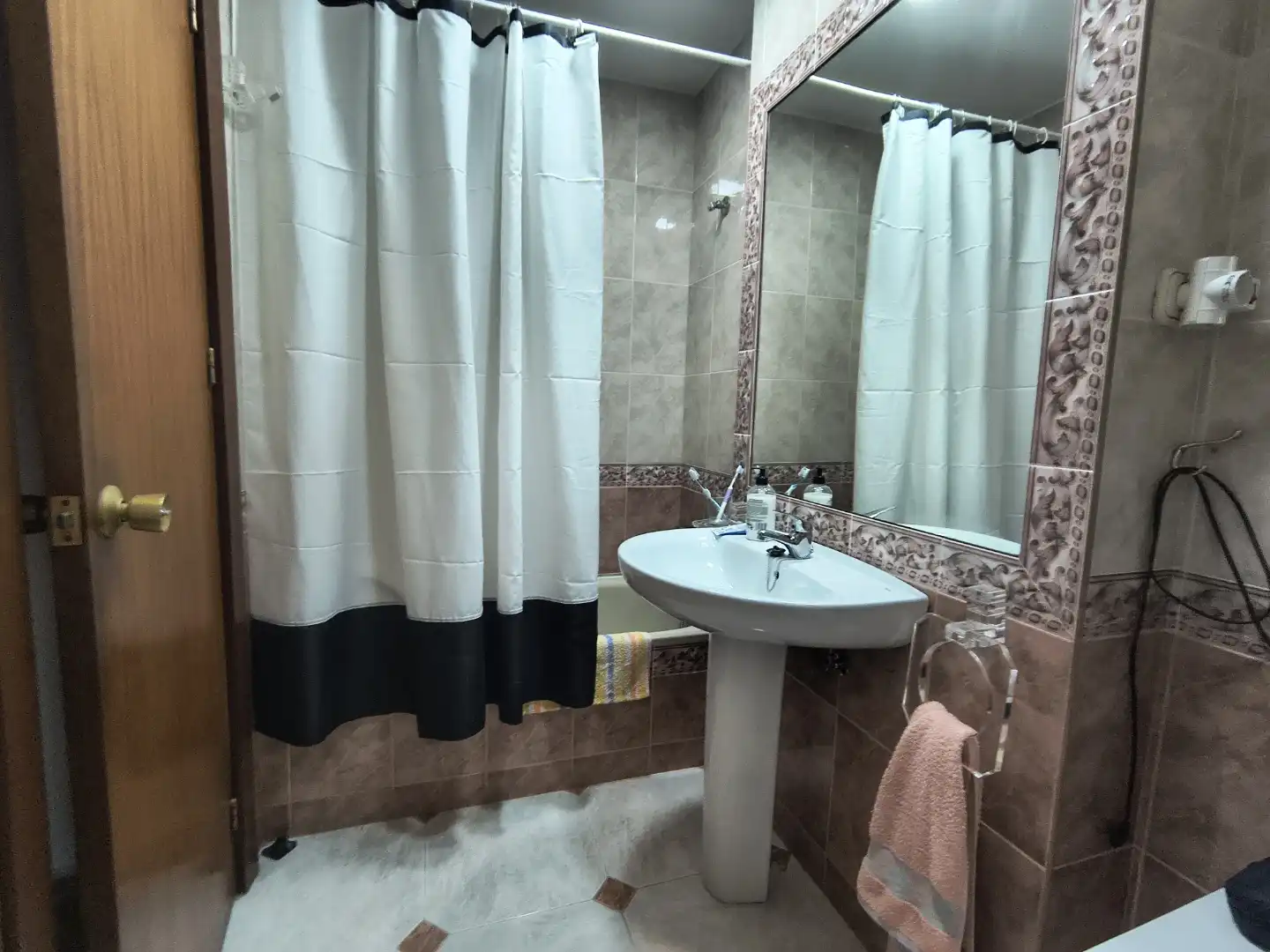 Apartament de lloguer a Calle San Bartolomé, 6, Paseo Marítimo - San José - La Laguna Bany de Apartament de lloguer en Cádiz amb Calefacció, Moblat i Forn