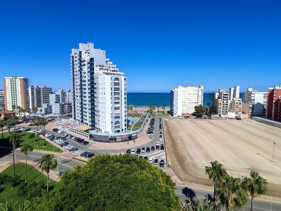 Piso en venta en Carrer Josep Burguera, 35, Sant Antoni Vista exterior de Piso en venta en Cullera con Aire acondicionado, Terraza y Piscina