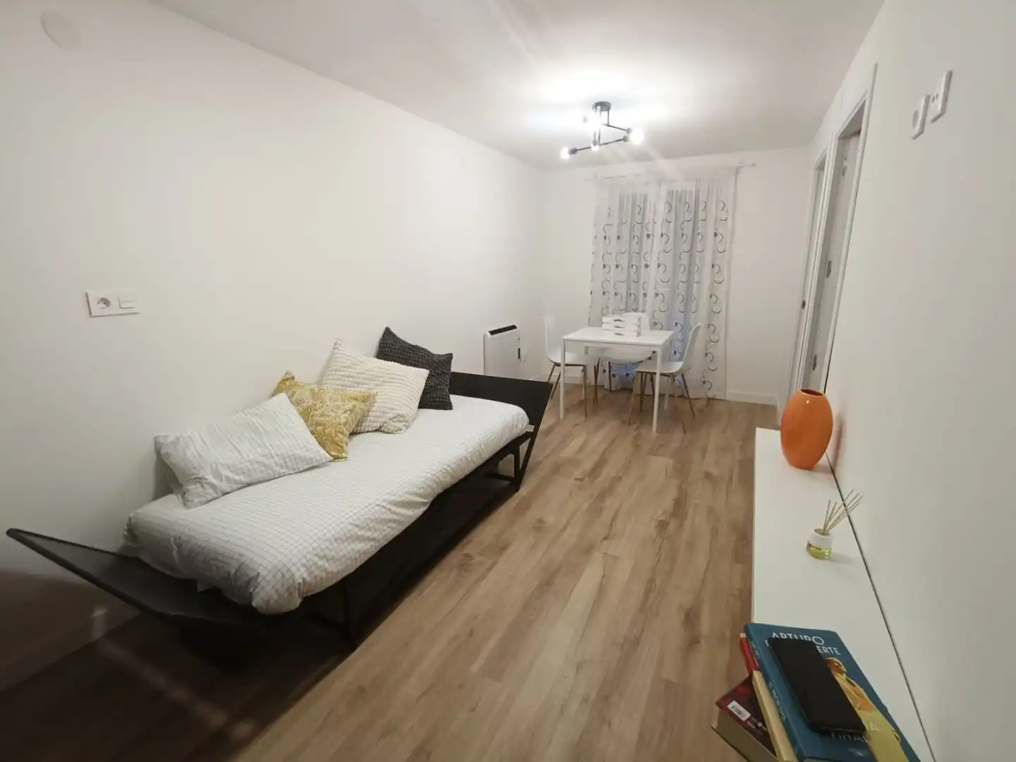 Sala de estar de Piso para compartir en Palencia con Calefacción, Terraza y Amueblado
