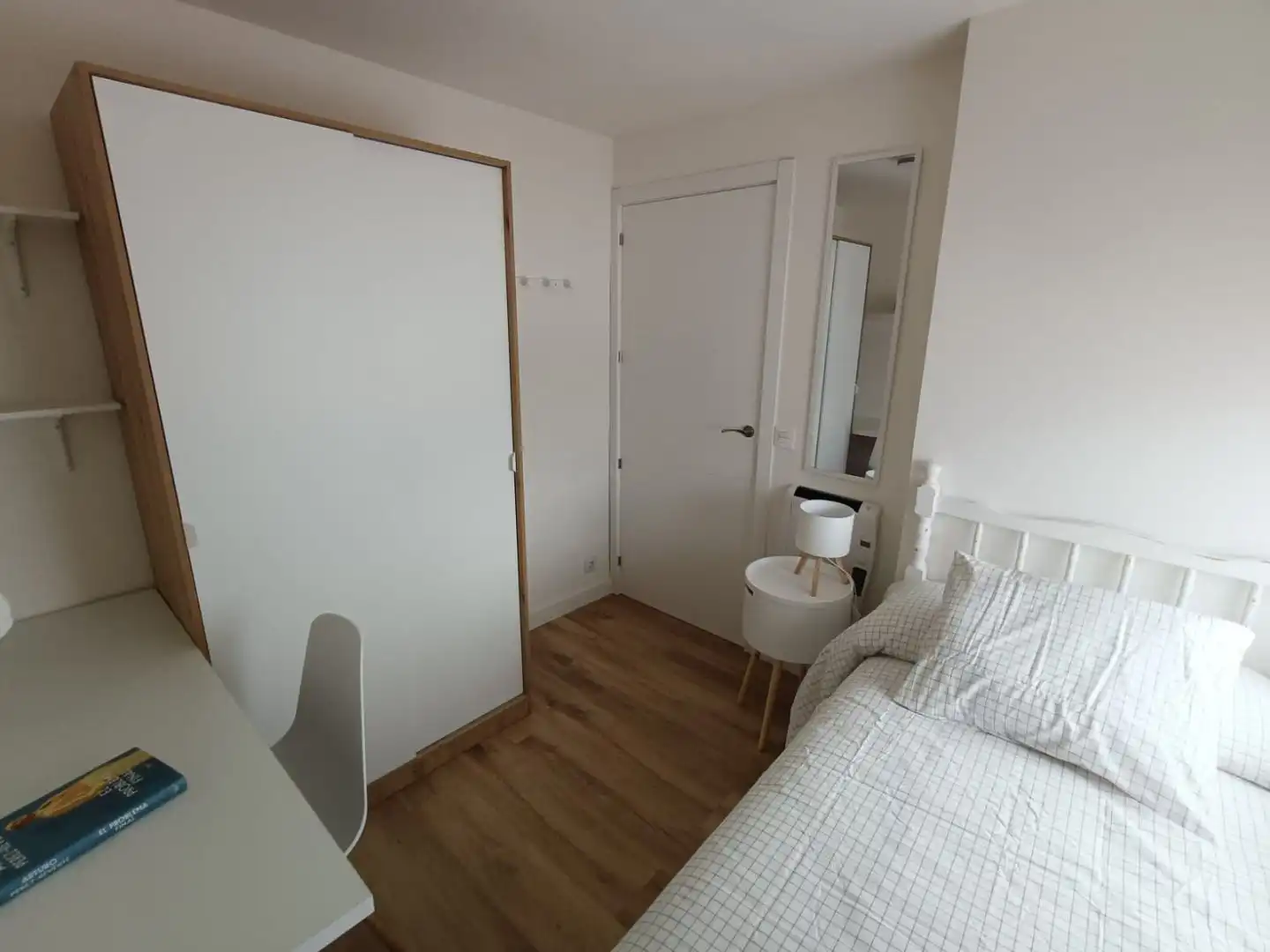 Habitación de Piso para compartir en Palencia con Calefacción, Terraza y Amueblado